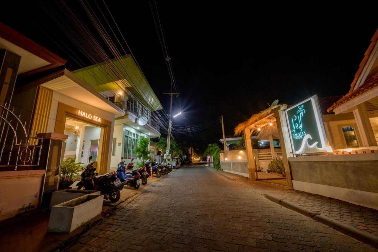 Halo Sea Koh Larn Hotel Pattaya Exterior foto