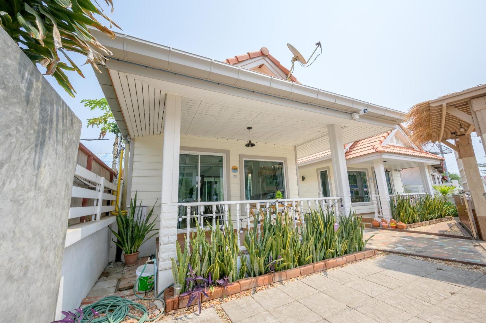 Halo Sea Koh Larn Hotel Pattaya Exterior foto